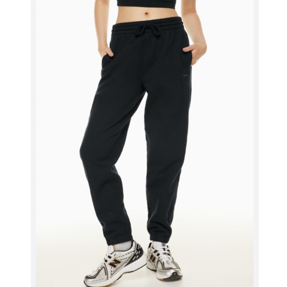 Artizia TNA Extra Fleece Boyfriend Sweatpants in Black, Medium
